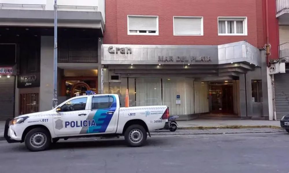 Muere estudiante tras caer desde el octavo piso