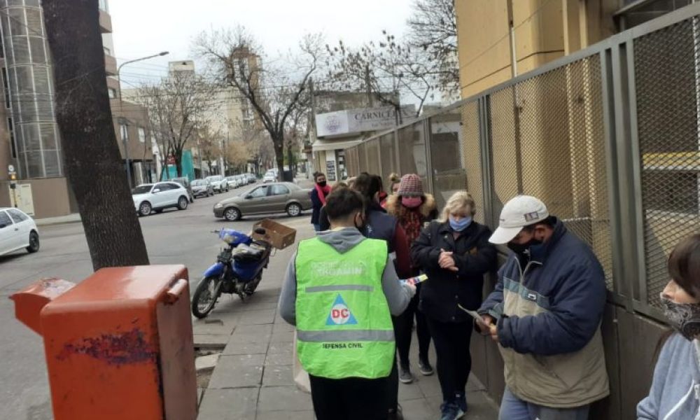 Defensa Civil en la calles