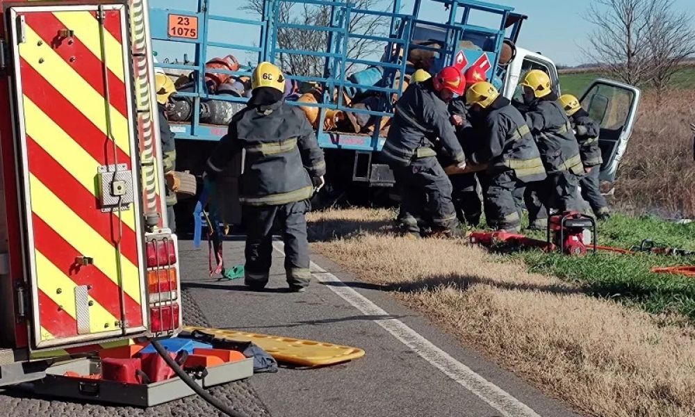 Choque entre camiones en Ruta 188