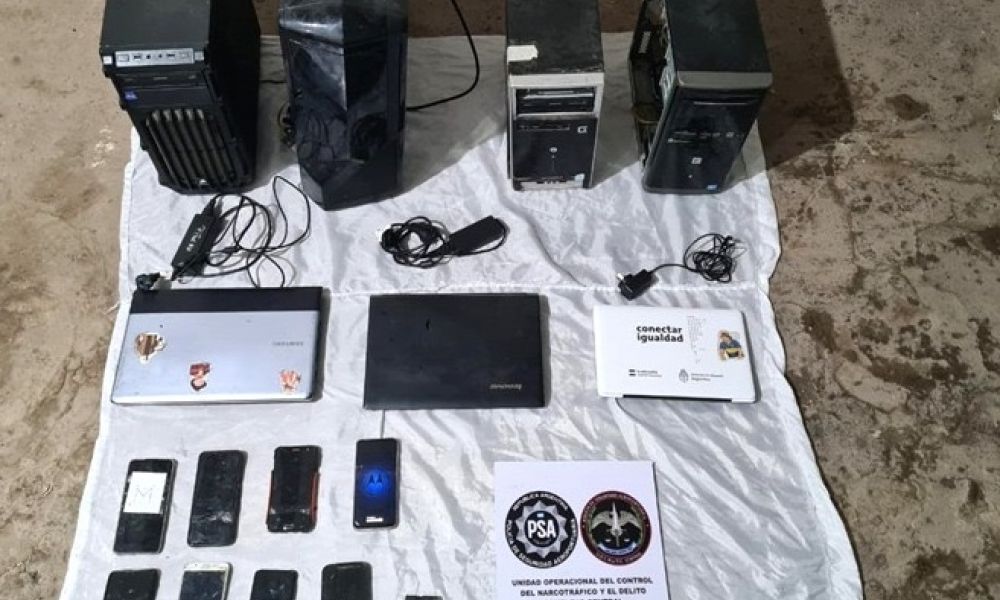 Desbaratan red de estafas en venta de vehículos