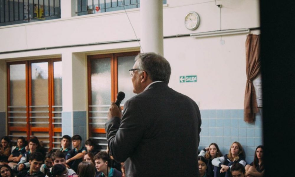 Charla sobre consumo problemático de sustancias