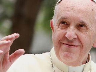 El Papa Francisco mejora y recibe a Giorgia Meloni en el Vaticano