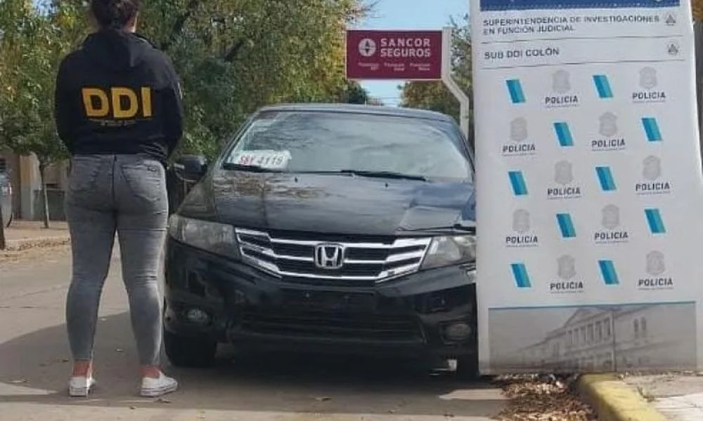 En una casa se encontró un Honda City