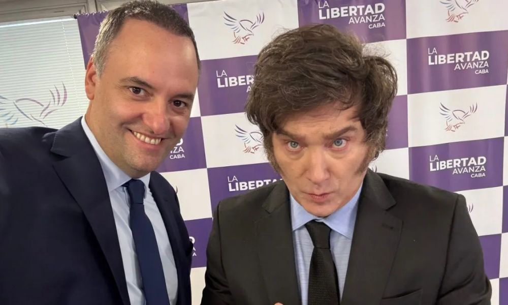 Milei respalda a Adorni en el Congreso