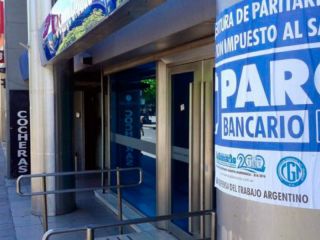 Bancarios convocan a un paro nacional para el prximo 28 de abril