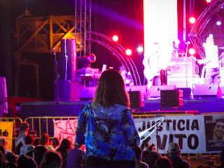 Pergamino Rockea: 12 bandas tocaron en un mega escenario en el Parque Espaa