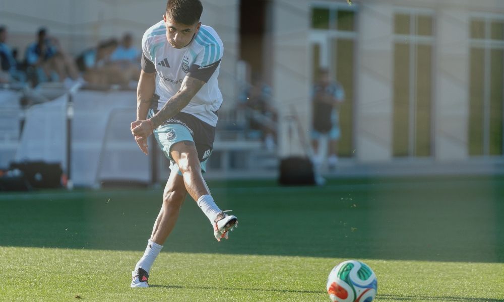 Scaloni empieza a definir el equipo para enfrentar a Suiza