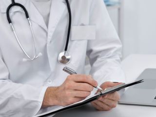 Residencias mdicas bajo la lupa: El Gobierno anula exmenes por sospechas de fraude