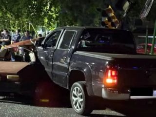 Tragedia en José C. Paz: Un matrimonio murió y sus hijos resultaron heridos en un choque