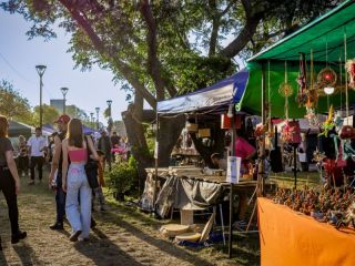 Gran xito en la Feria de Emprendedores: Una explosin de sabores, arte y msica local