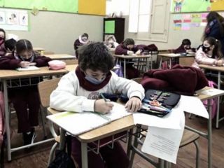 Cada provincia decidir si mantiene la obligatoriedad del barbijo en aulas