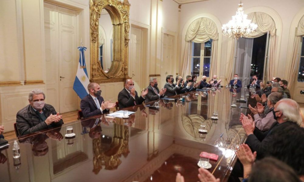 Acordaron un nuevo salario mínimo