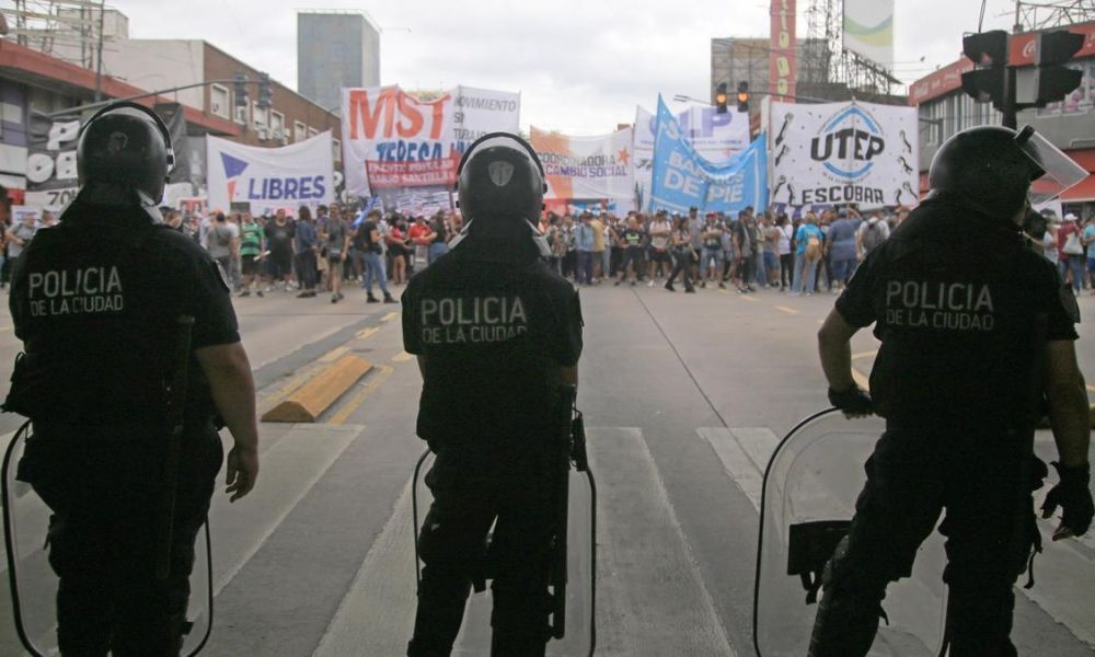Bullrich implementa nuevo protocolo «antibloqueos»