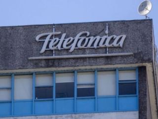 El Gobierno suspende la compra de Telefnica por parte de Telecom