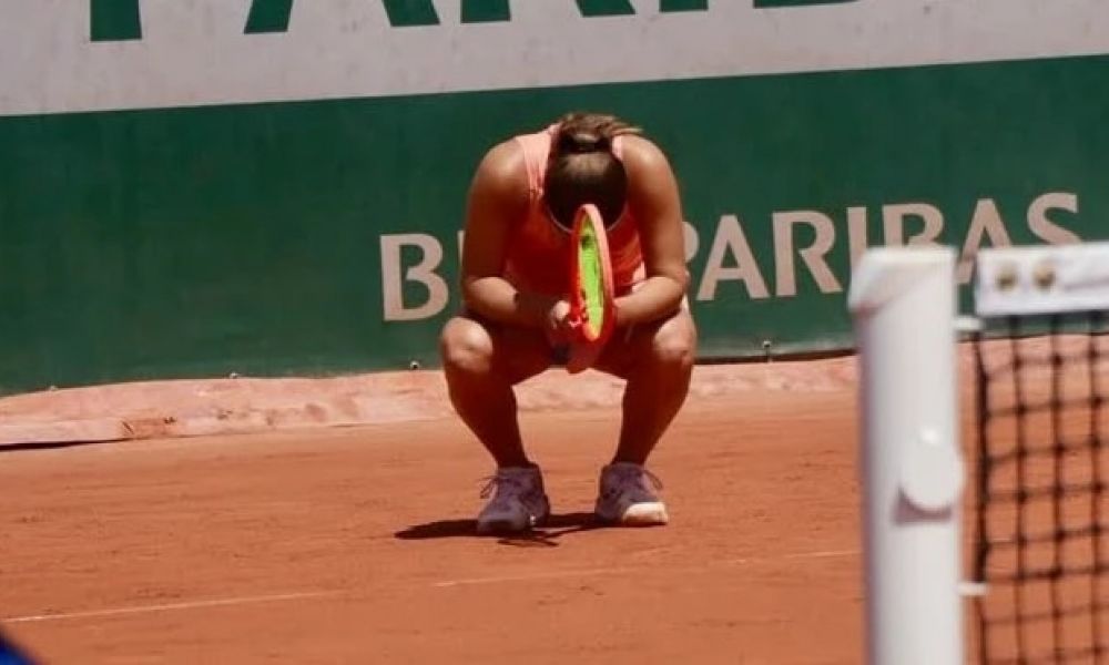 Riera se despide en singles, pero deja su sello en dobles