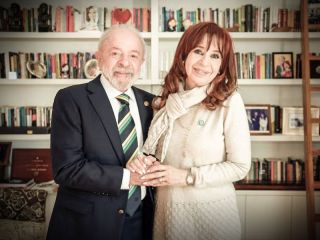 Cristina Kirchner refuerza su defensa internacional con un abogado vinculado a Lula
