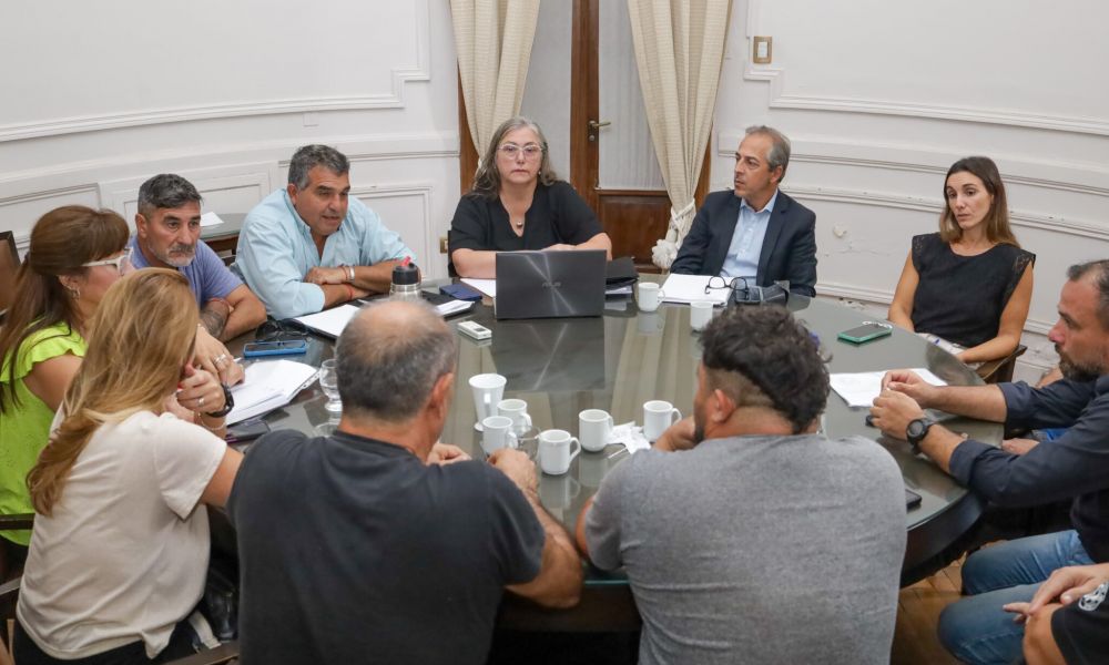 Hubo acuerdo entre el Ejecutivo y los sindicatos
