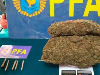 Provincia: Alumnos de una escuela rural tenían un kilo de marihuana escondido dentro del colegio