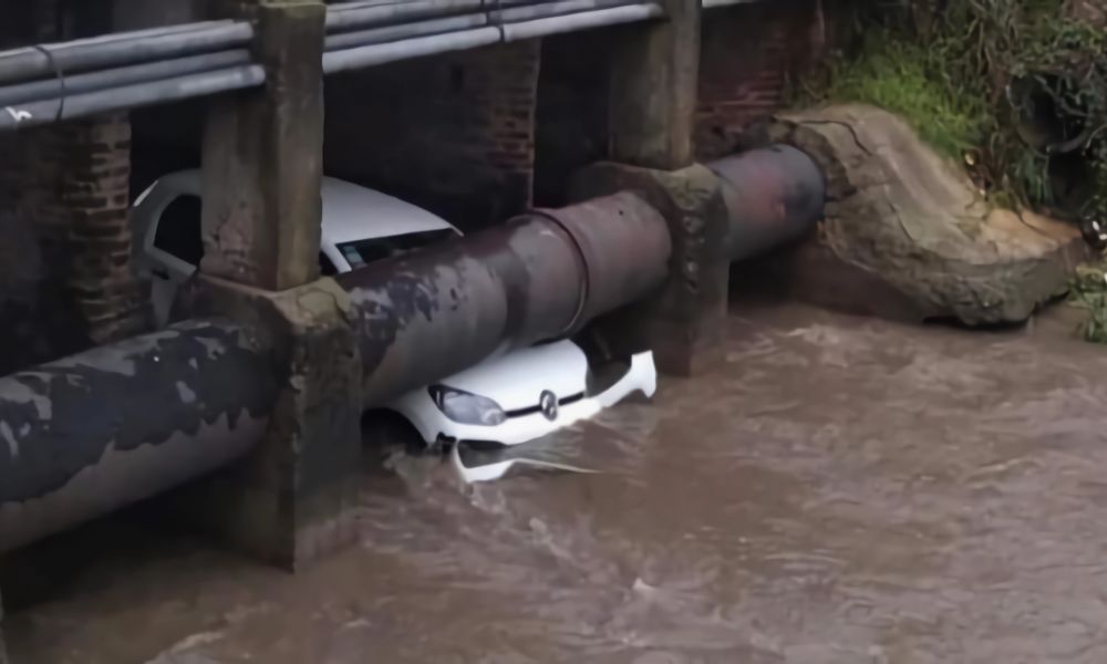 Pergamino: Un automóvil cayó a las aguas del arroyo Chuchú