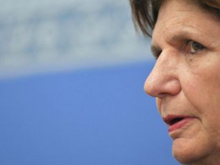 Reforma laboral: El oficialismo retrocede y garantiza el 100% del salario en licencias por enfermedades graves