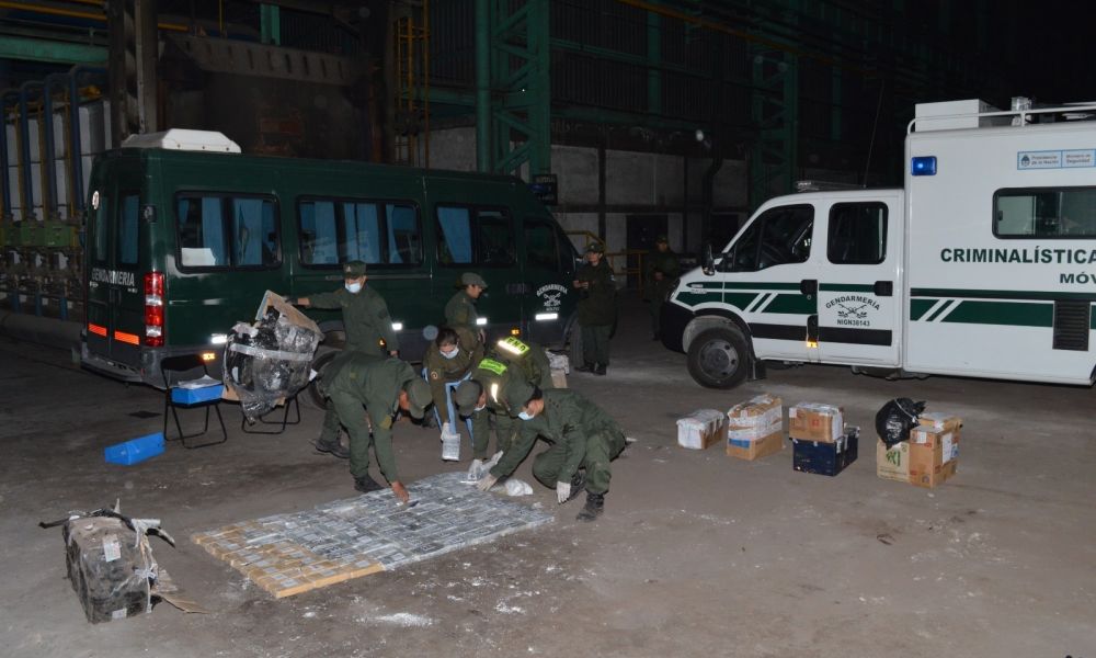 Queman 1.374 kilos de cocaína y 313 kilos de marihuana