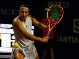 Julia Riera cay� en un duro duelo ante Simona Waltert y apunta a la Billie Jean King Cup