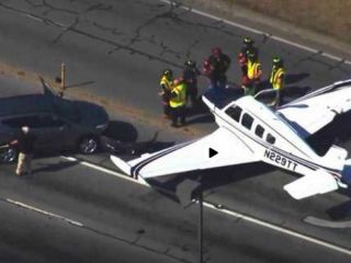 Milagro en Georgia: Avi�n aterriza de emergencia en una carretera sin v�ctimas fatales