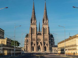 Visita del papa León XIV a Luján: Habilitaron una web con más de 200 alojamientos para peregrinos