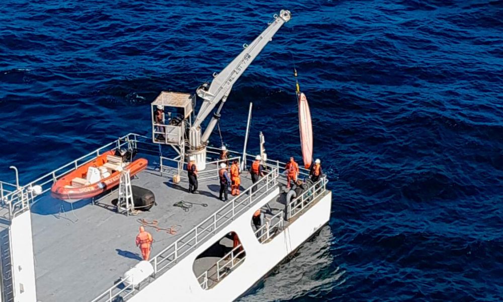 Encuentran el kayak de los pescadores desaparecidos